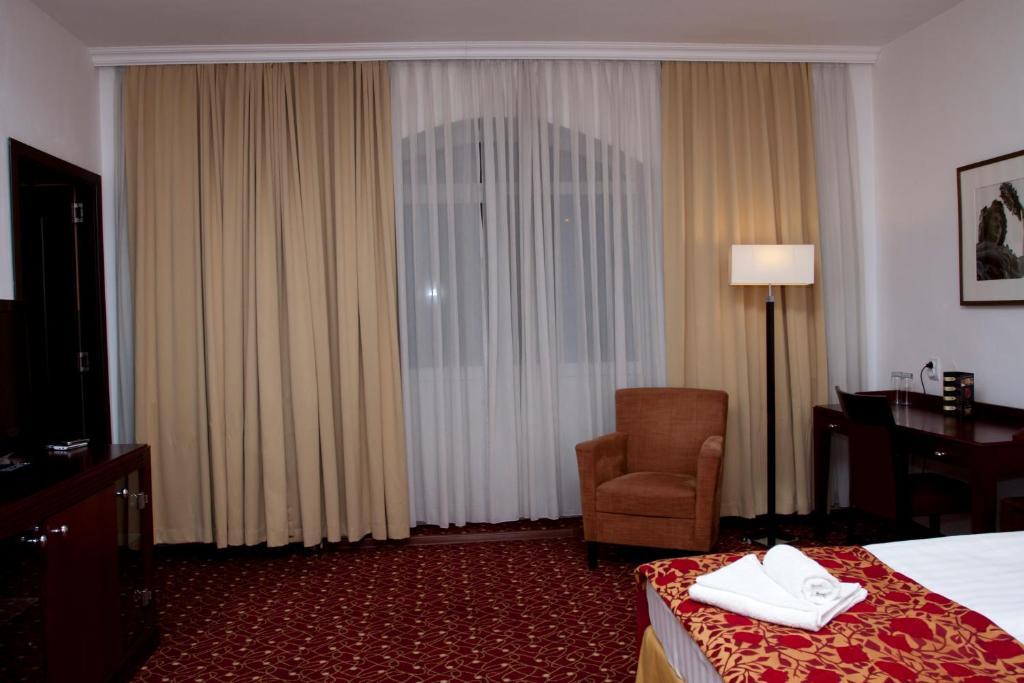 ホテル Visconti Militari ブカレスト 部屋 写真